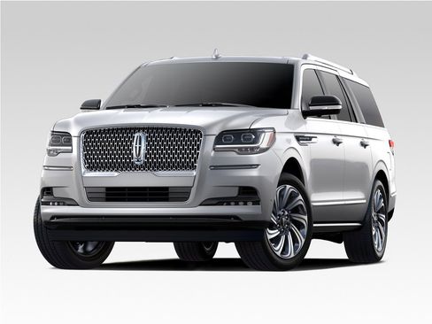 Used 2023 Lincoln Navigator L Reserve AWD/4WD image 1
