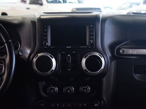 Used 2015 Jeep Wrangler Unlimited Sahara w/ Dual Top Group AWD/4WD image 47