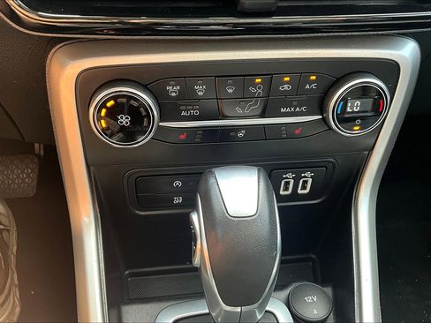 Used 2019 Ford EcoSport Titanium image 35