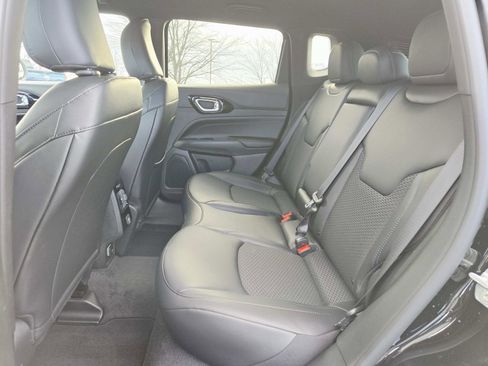 New 2026 Jeep Compass Latitude AWD/4WD image 12