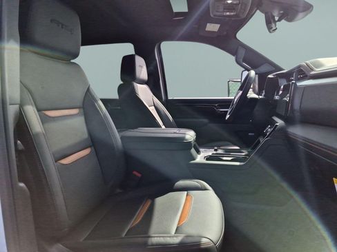 New 2026 GMC Sierra 2500 AT4 w/ AT4 Premium Plus Package AWD/4WD image 28