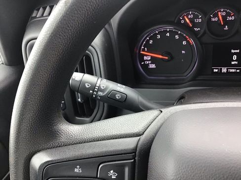 Used 2023 Chevrolet Silverado 1500 Custom image 31