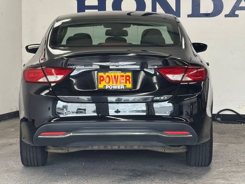 Used 2016 Chrysler 200 Limited FWD image 4