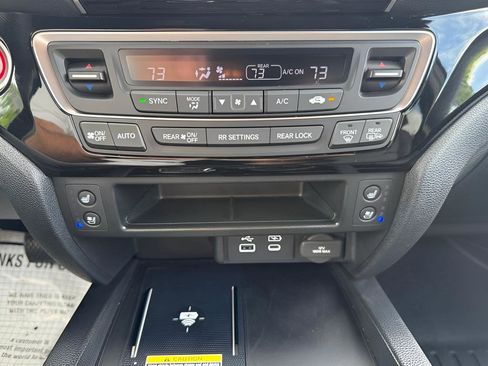 Used 2024 Honda Passport Black Edition image 28