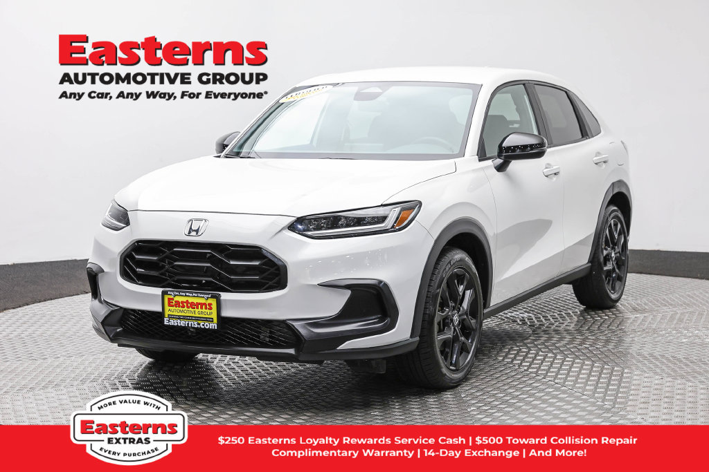 Used 2025 Honda HR-V Sport image 1