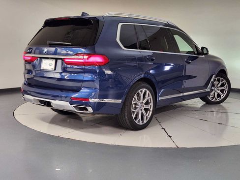 Used 2022 BMW X7 xDrive40i w/ Premium Package AWD/4WD image 2