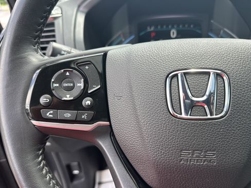 Used 2023 Honda Odyssey Touring image 23
