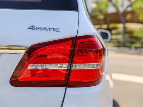 Used 2018 Mercedes-Benz GLS 450 4MATIC image 16
