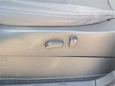 Used 2023 Nissan Frontier SV image 20