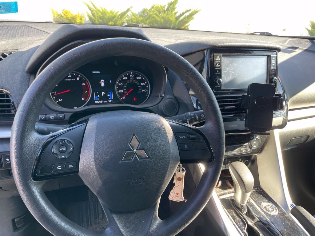Used 2022 Mitsubishi Eclipse Cross ES AWD/4WD image 10