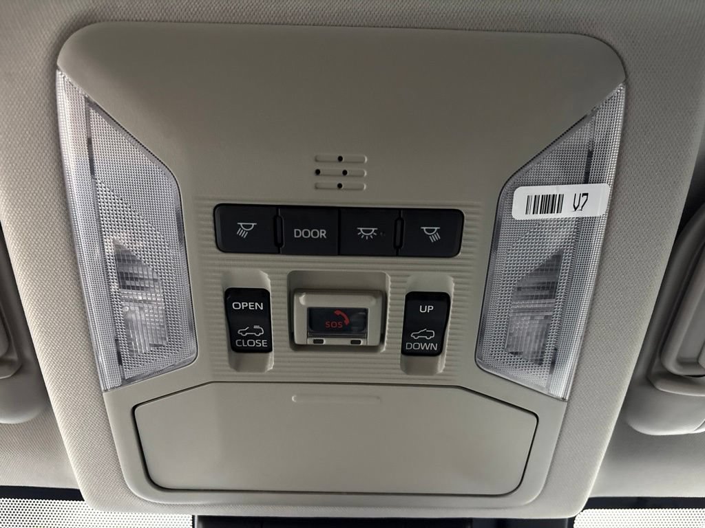 Used 2025 Toyota RAV4 Limited w/ Advanced Technology Package AWD/4WD image 27