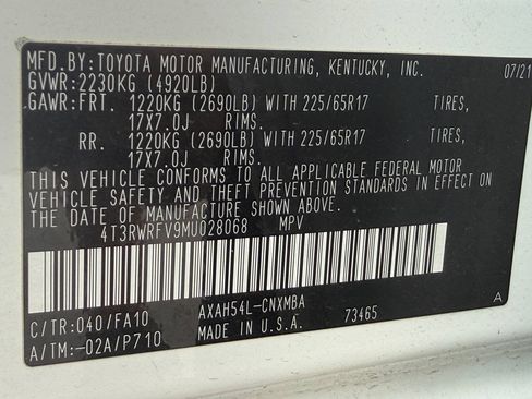 Used 2021 Toyota RAV4 XLE AWD/4WD image 41