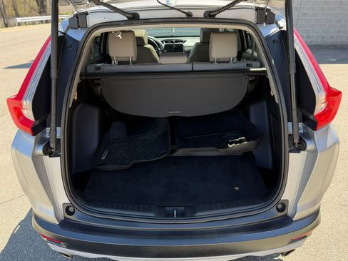 Used 2018 Honda CR-V Touring image 14