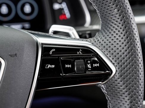 Used 2023 Audi RS 6 image 14