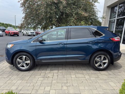 Used 2020 Ford Edge SEL w/ Convenience Package AWD/4WD image 4
