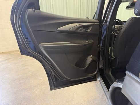 Used 2024 Chevrolet TrailBlazer LT w/ Convenience Package FWD image 21