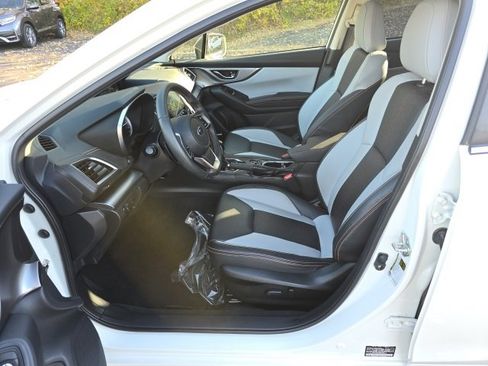 Used 2023 Subaru Crosstrek 2.5i Limited image 4