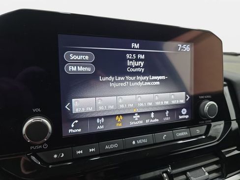 Used 2025 Nissan Pathfinder SV AWD/4WD image 20