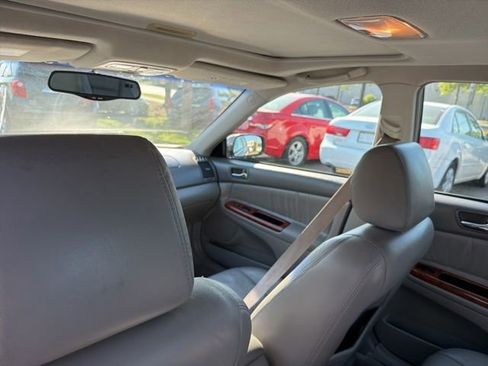 Used 2002 Toyota Camry XLE FWD image 25