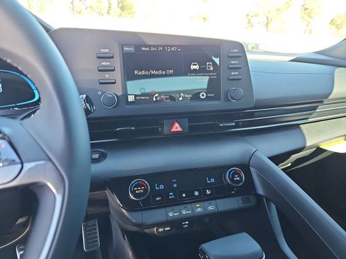 New 2026 Hyundai Elantra Sport FWD image 20