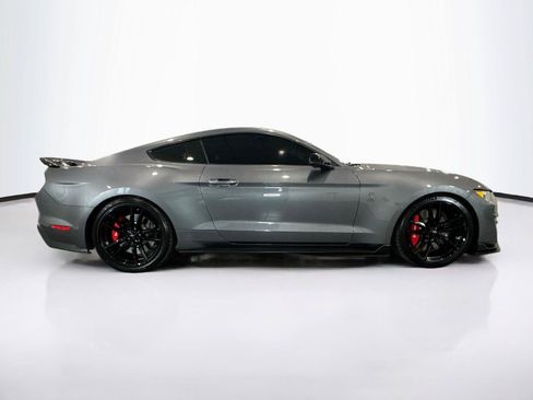 Used 2021 Ford Mustang Shelby GT500 w/ Technology Package RWD image 6