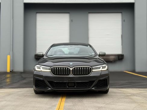 Used 2021 BMW M550i xDrive image 8