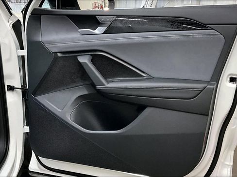 New 2026 Volkswagen Tiguan SE R-Line image 29