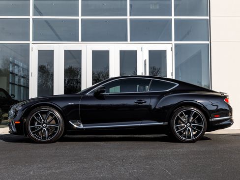 Used 2023 Bentley Continental GT Azure image 7