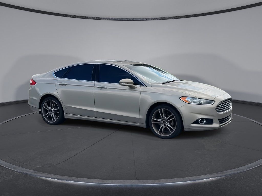 Used 2015 Ford Fusion Titanium FWD image 2