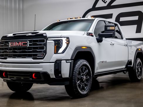 Used 2026 GMC Sierra 2500 AT4 w/ AT4 Premium Plus Package AWD/4WD image 31