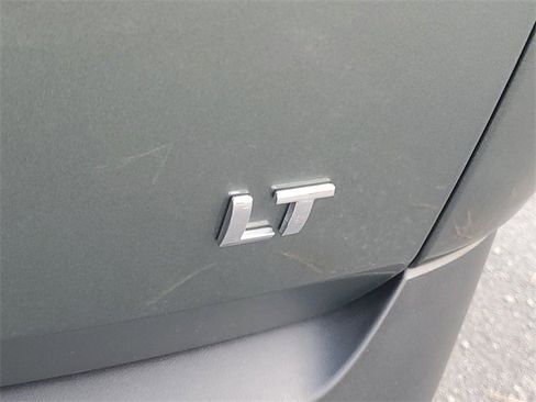 Certified 2023 Chevrolet Traverse LT image 11