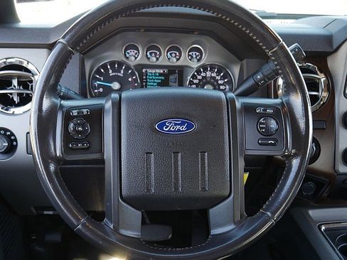 Used 2016 Ford F250 Lariat w/ Lariat Interior Package image 19