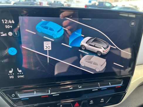 Used 2023 Volkswagen ID.4 Pro S image 37