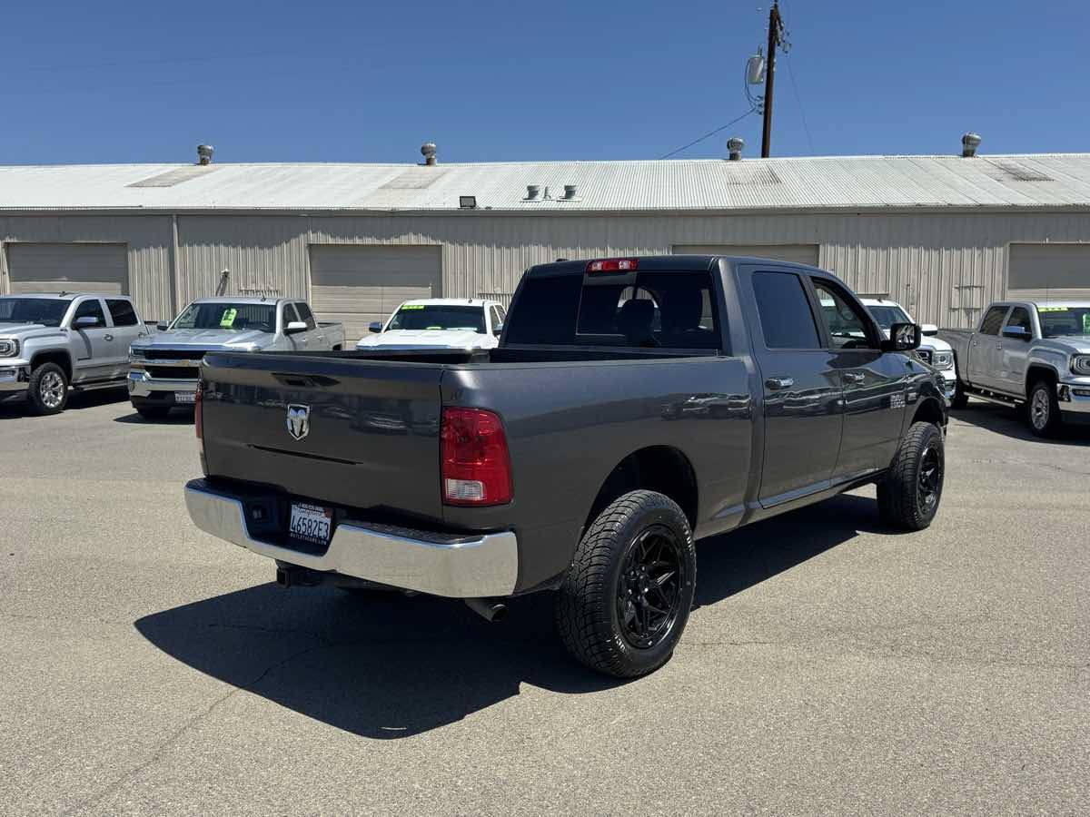 Used 2017 RAM 1500 Classic SLT AWD/4WD image 11