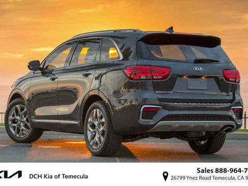 Used 2019 Kia Sorento LX image 1
