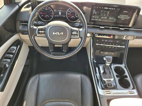 Used 2022 Kia Carnival SX image 18