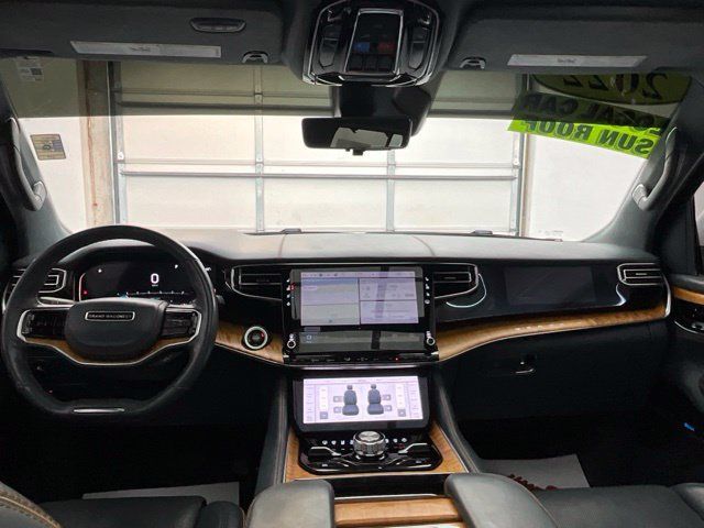 Used 2022 Jeep Grand Wagoneer Series II w/ Convenience Group III AWD/4WD image 4