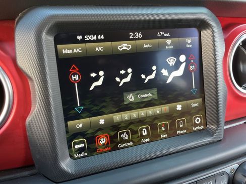 Used 2022 Jeep Gladiator Rubicon w/ LED Lighting Group image 38