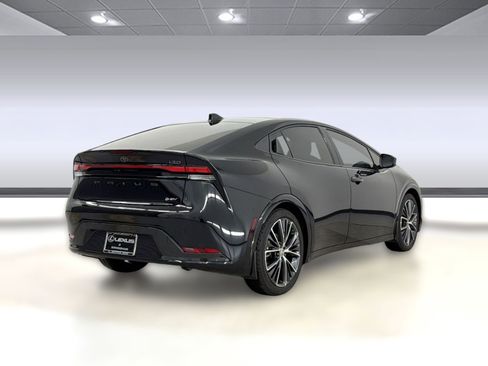 Used 2024 Toyota Prius Limited w/ Limited Premium Package image 9