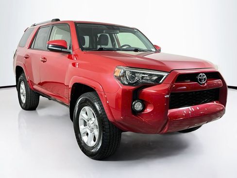 Used 2019 Toyota 4Runner SR5 AWD/4WD image 2