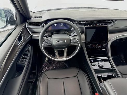 New 2025 Jeep Grand Cherokee Limited AWD/4WD image 23