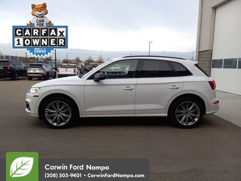 Used 2020 Audi SQ5 Prestige w/ Prestige Package image 6