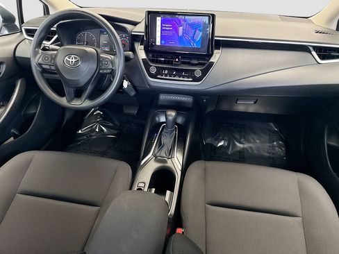 Used 2023 Toyota Corolla LE image 12