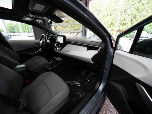 Used 2024 Toyota Corolla SE w/ SE Premium Package FWD image 25