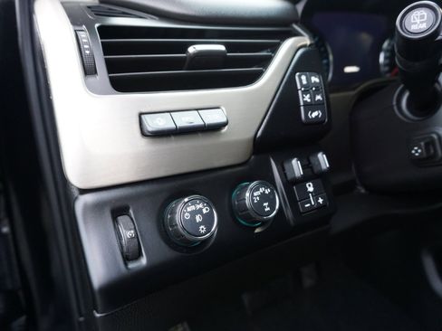 Used 2018 GMC Yukon XL Denali w/ Denali Ultimate Package image 22