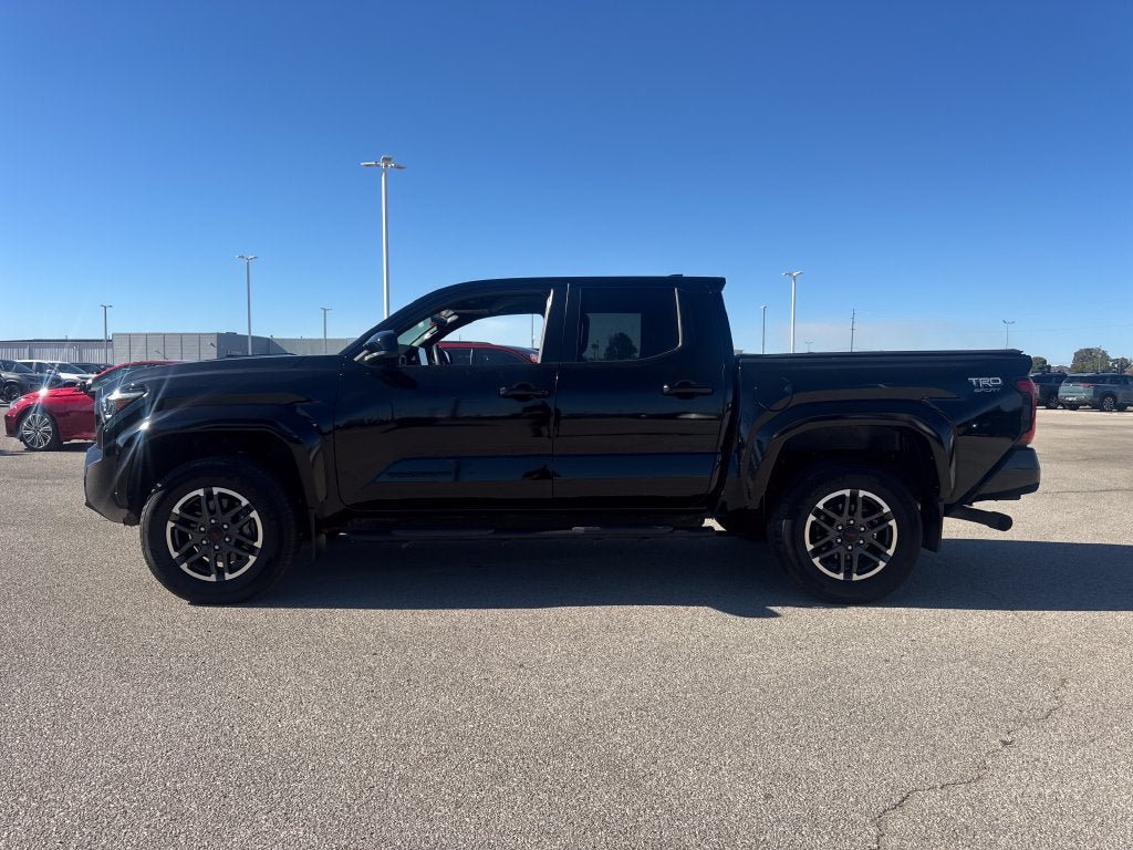 Used 2024 Toyota Tacoma TRD Sport AWD/4WD image 3