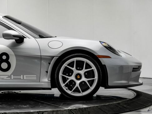 Used 2024 Porsche 911 GT3 RS image 25