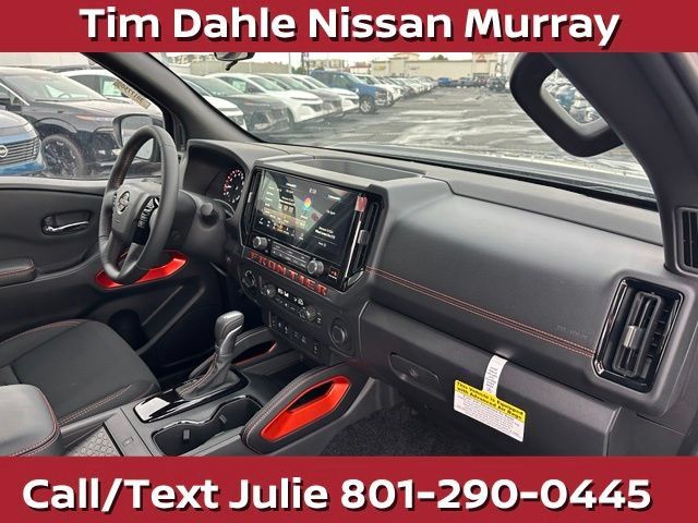 Used 2025 Nissan Frontier PRO-4X w/ Pro Convenience Package AWD/4WD image 17