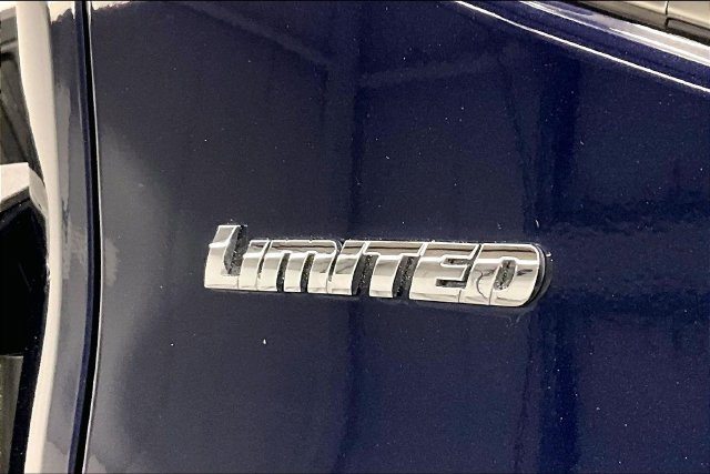 Used 2023 Toyota Tundra Limited AWD/4WD image 11