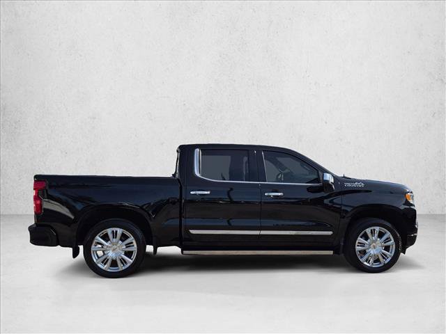 Used 2023 Chevrolet Silverado 1500 High Country w/ Technology Package AWD/4WD image 4